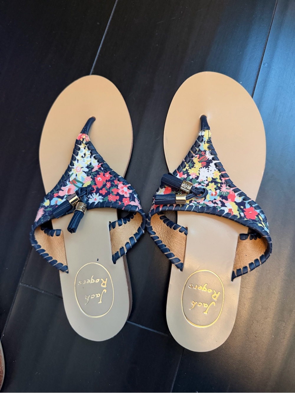 Jack Rogers Navy Floral Leather Alana Thong Sandals size 8